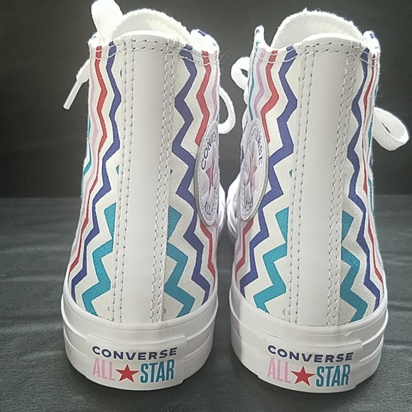 Converse high top BRAND New - Picture 9 of 13